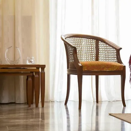 Veta's Spacious Apartment